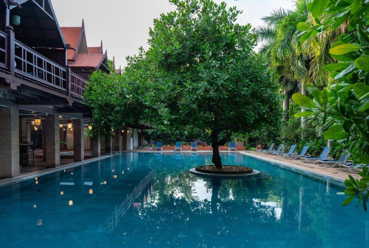 Mango Hill Puducherry Buitenkant foto